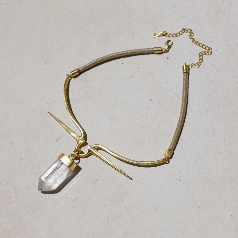 18kt Gold Clear Quartz Crystal Necklace. Handmade in Los Angeles. Crown chakra.